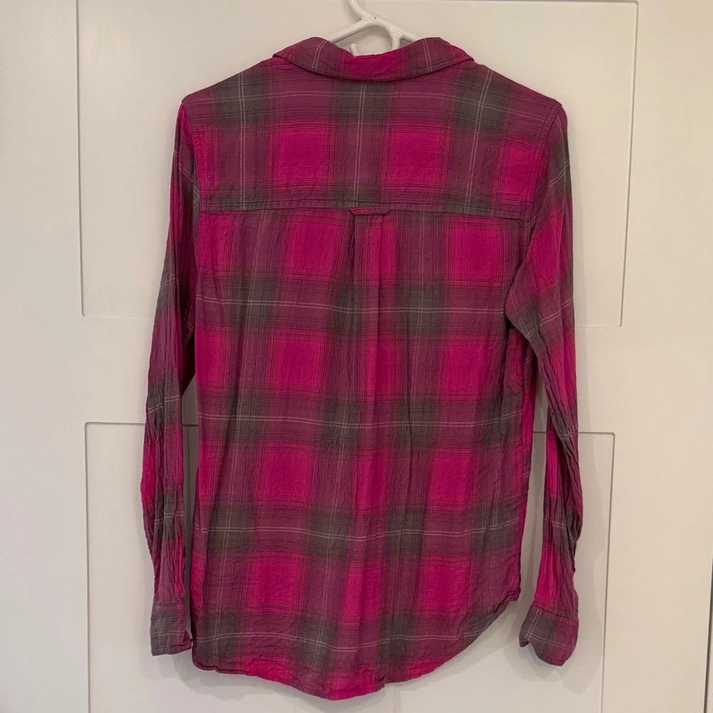 AEO Women's‎ Vintage Boyfriend Button Down Shirt
